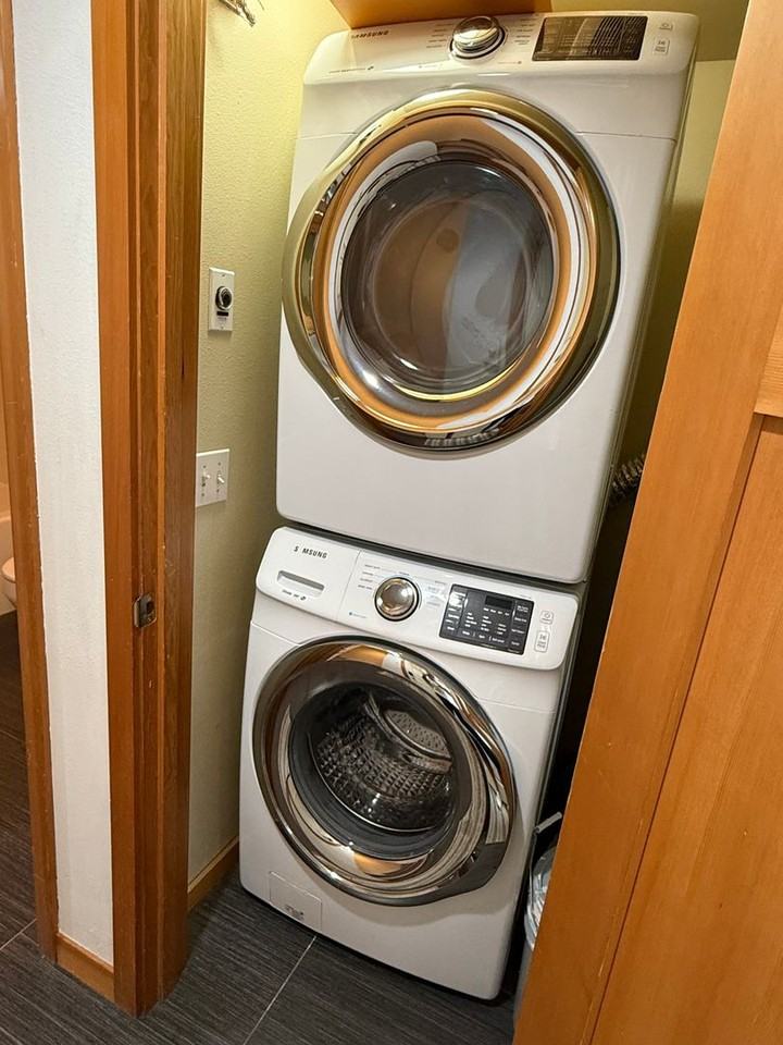 9006 18th Avenue Southwest - Photo 6 of 17