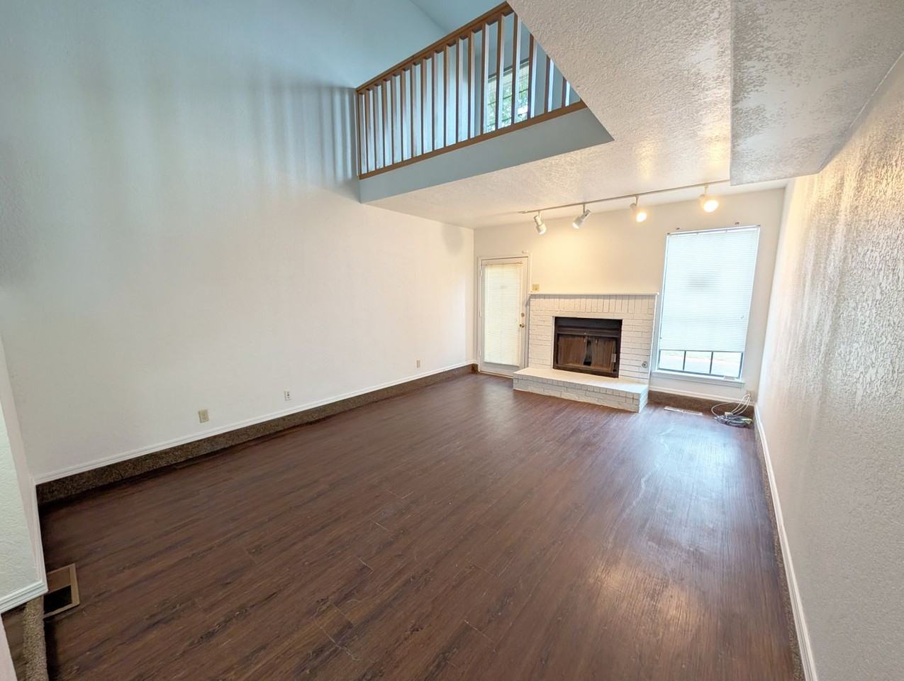 12925 Carrie Ct - Photo 2 of 25