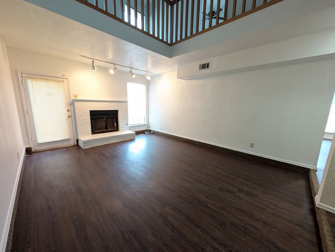 12925 Carrie Ct - Photo 3 of 25