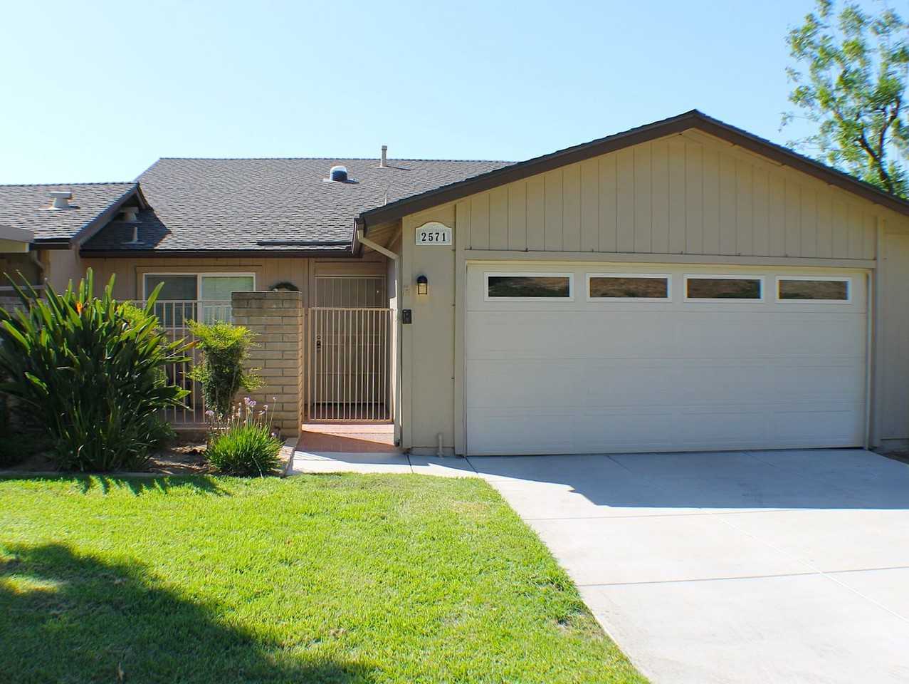 2571 Laramie Rd - Photo 2 of 32