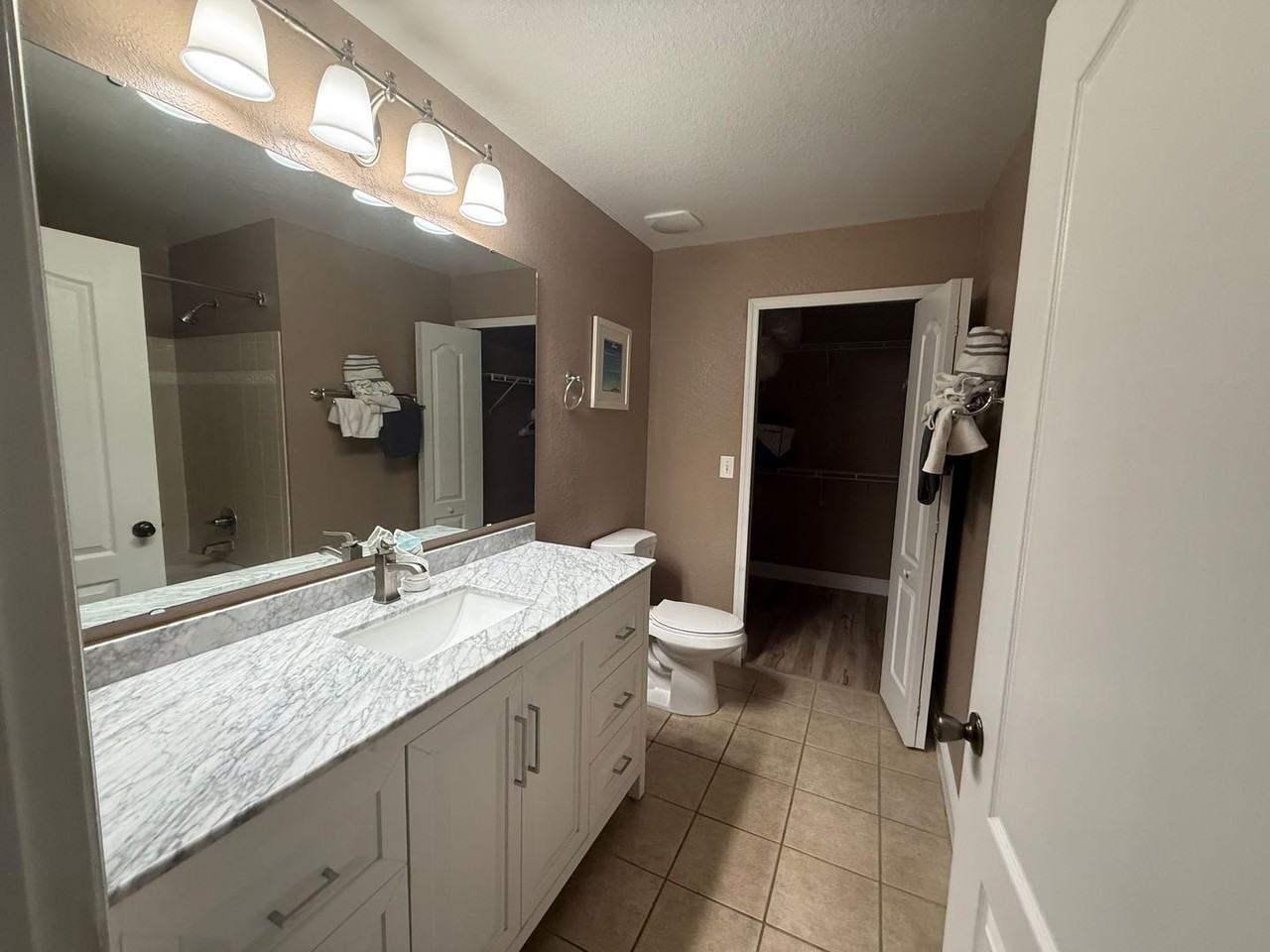 3006 Bonfire Beach Dr - Photo 4 of 17