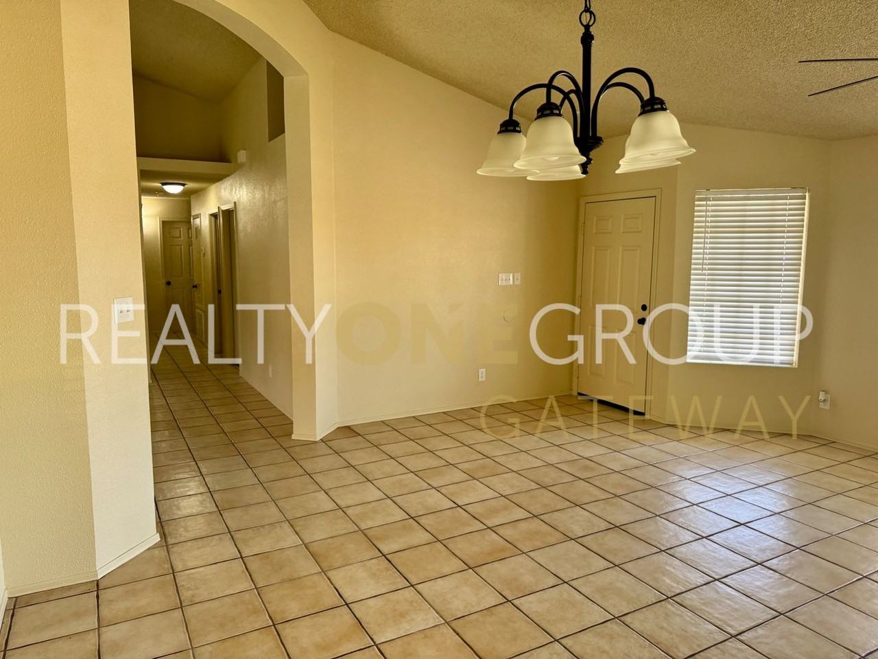 3565 W 14th St - Photo 3 of 34