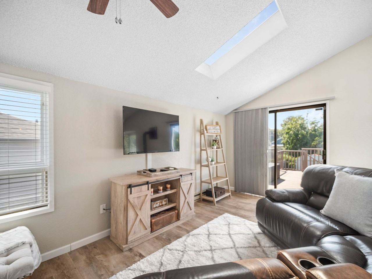 4017 N Walnut St - Photo 7 of 50
