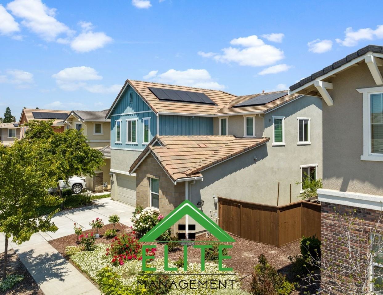 4560 White Sage St - Photo 3 of 47