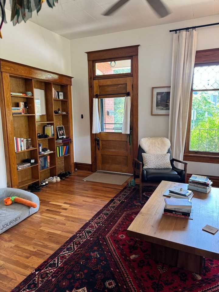 1905 Mapleton Ave - Photo 3 of 12