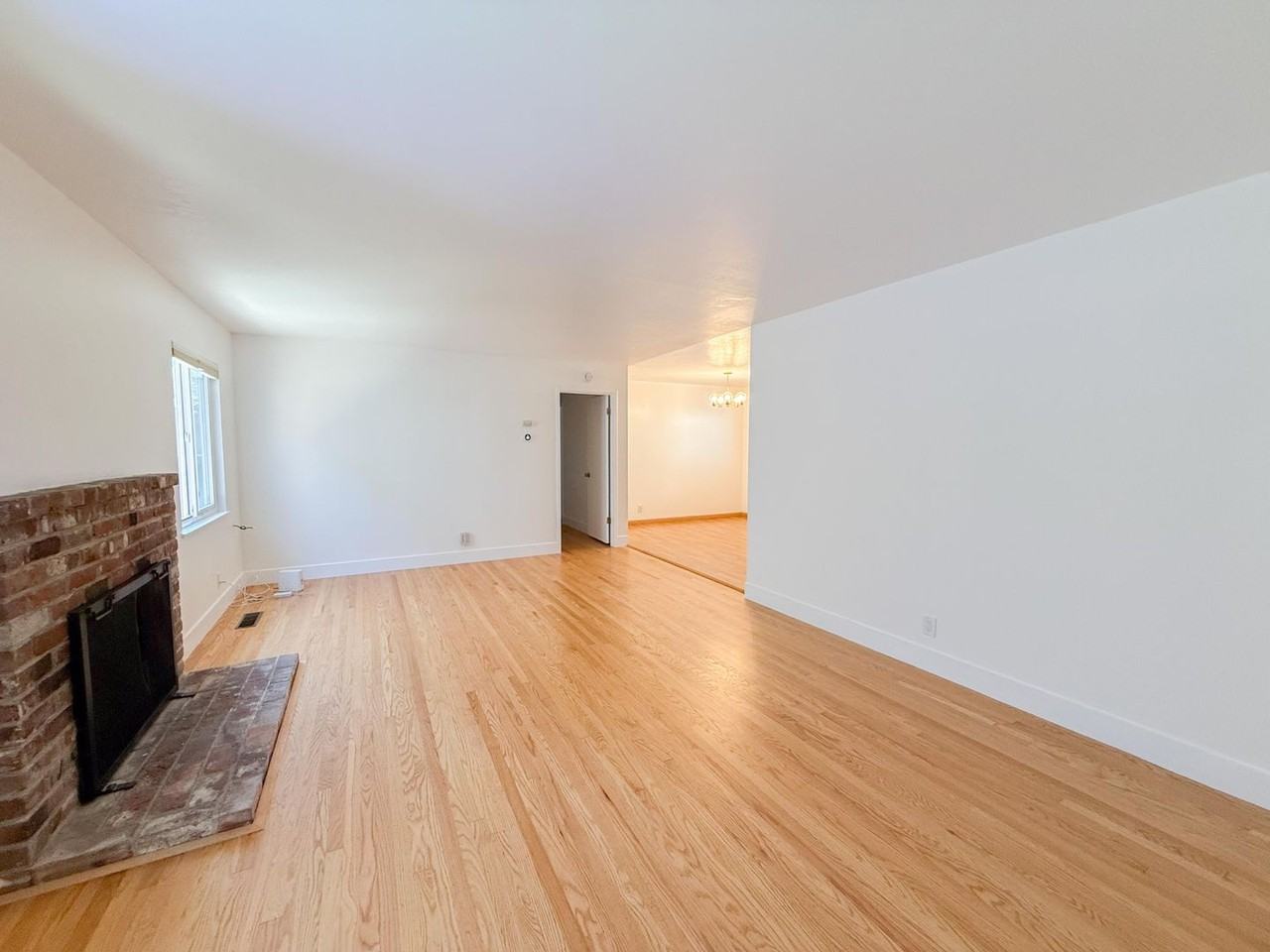 5436 Fresno Ave - Photo 4 of 24