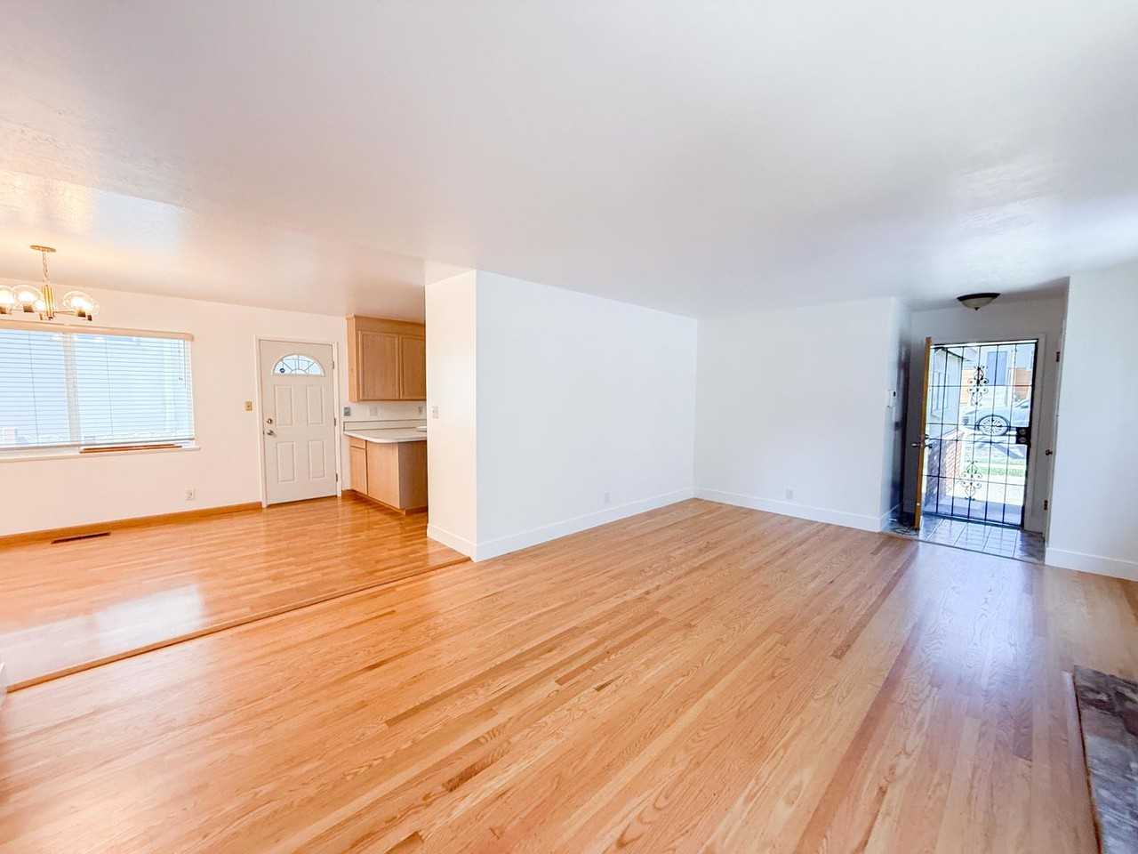 5436 Fresno Ave - Photo 5 of 24