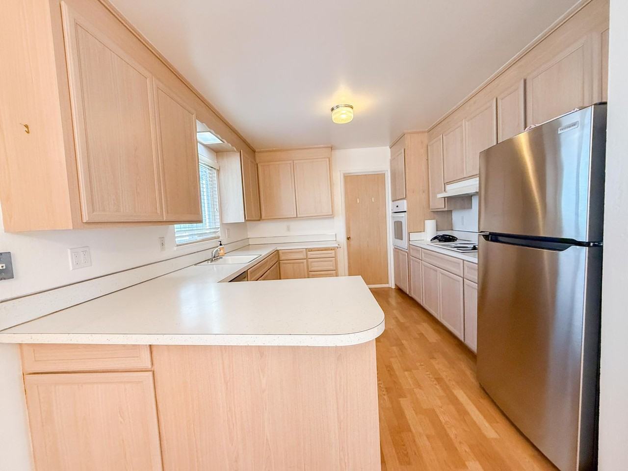 5436 Fresno Ave - Photo 7 of 24