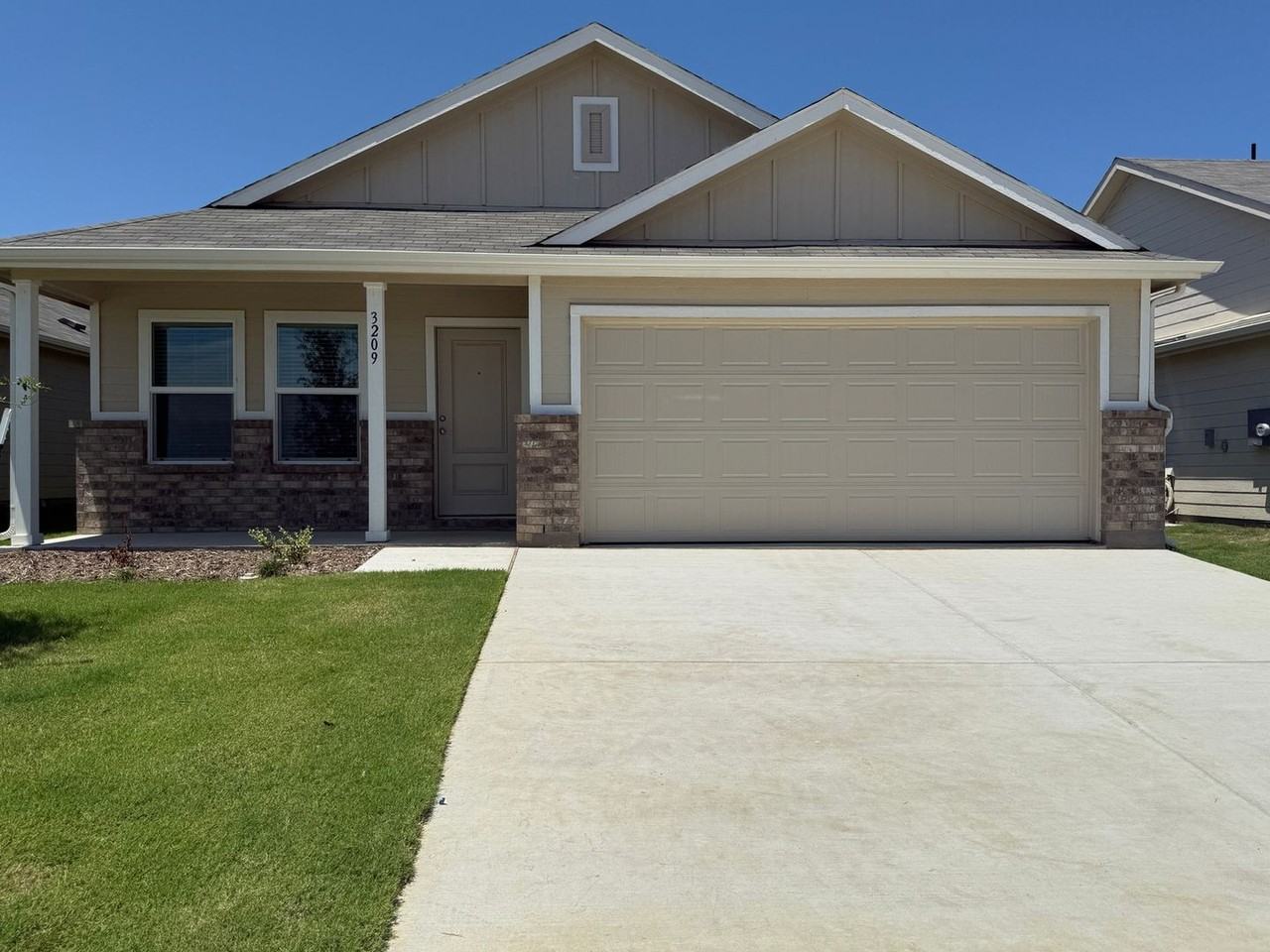 3209 Tokara St - Photo 2 of 24