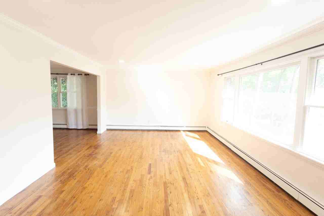 19 Maurice Ln - Photo 3 of 14