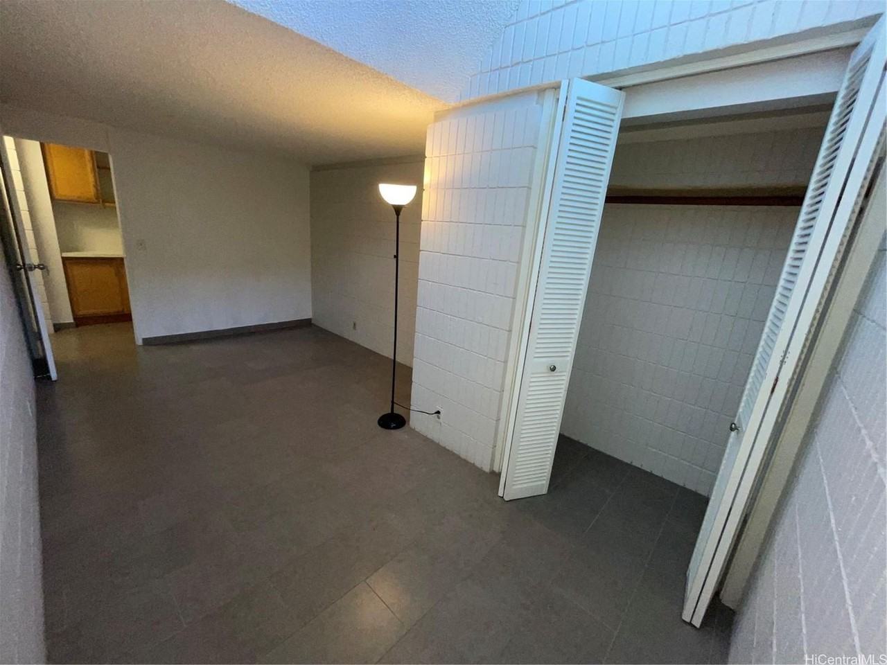 1720 Huna St - Photo 4 of 16