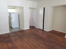 15 SE 18th Ct - Photo 1 of 1