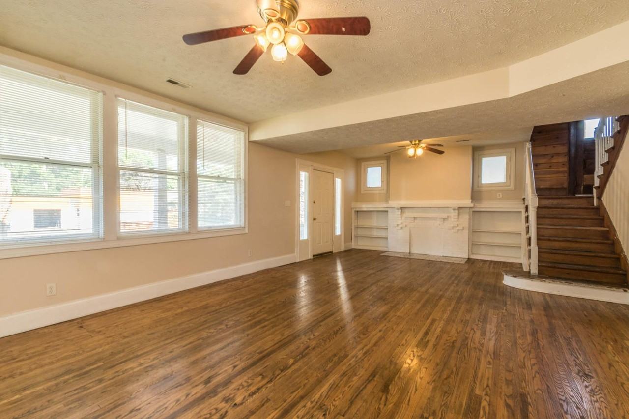 1218 N College - Photo 4 of 38