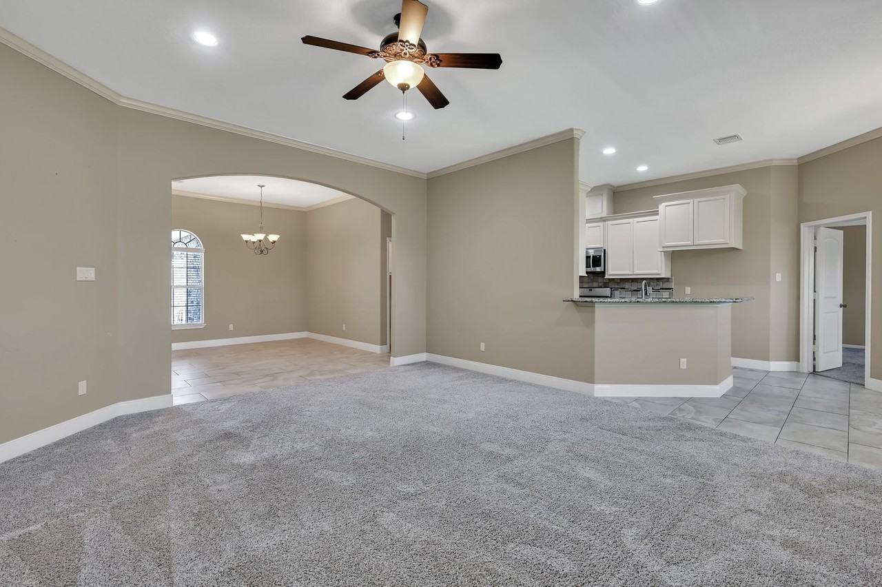 106 Abner Ln - Photo 4 of 48