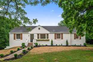 102 Beverly Dr - Photo 1 of 1