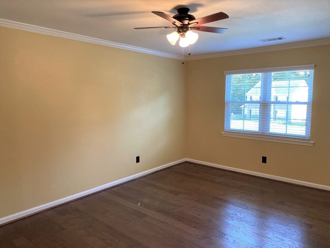 2608 Bridlewood Cir - Photo 6 of 13