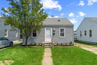 24672 Wilmot Ave - Photo 1 of 1