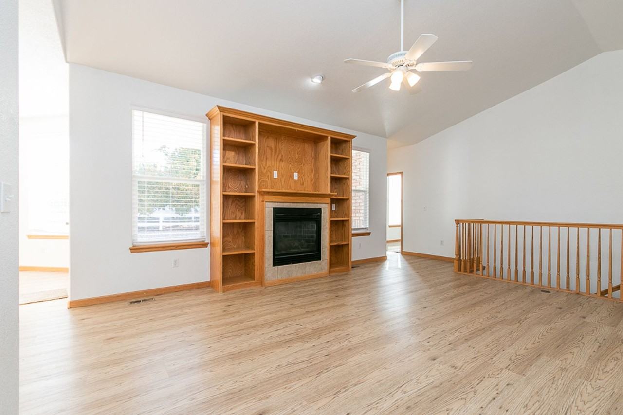 6708 Sage Ave - Photo 3 of 23