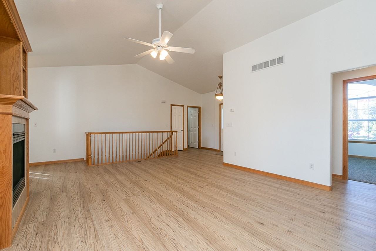 6708 Sage Ave - Photo 6 of 23