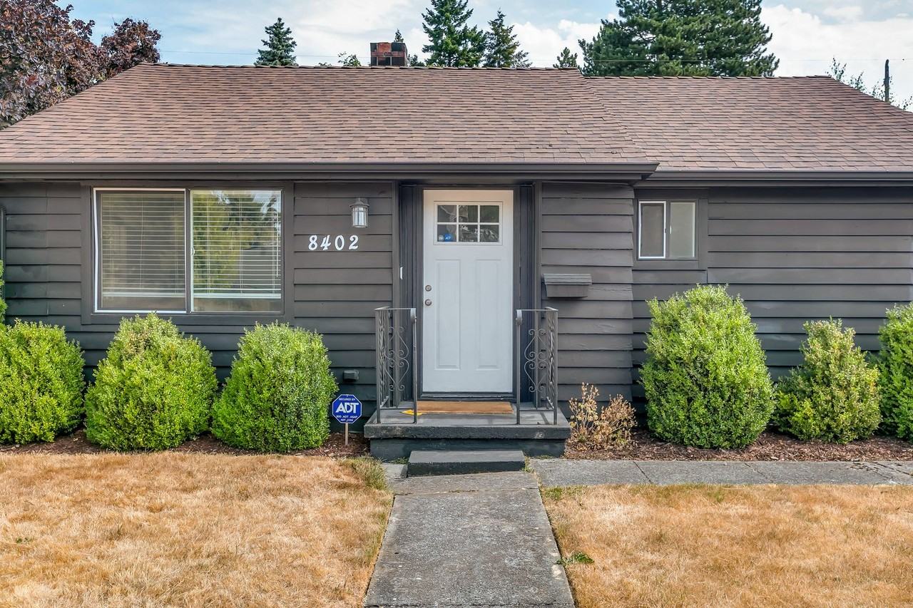 8402 18th Ave Sw - Photo 2 of 28