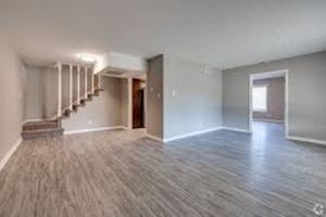 featured image of 4752 S Harvard Ave