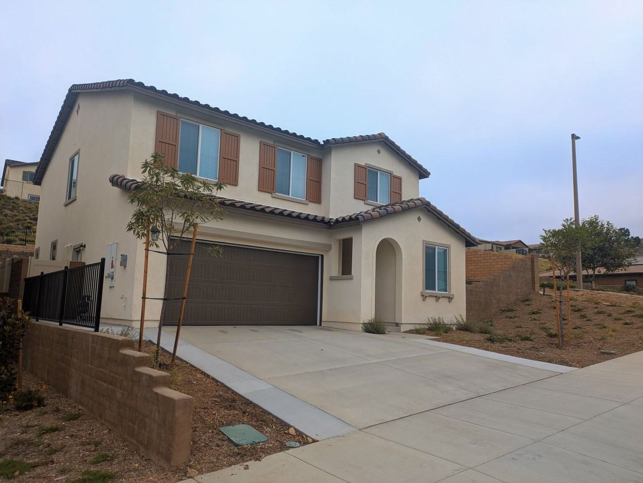 11804 Wandering Way - Photo 2 of 50