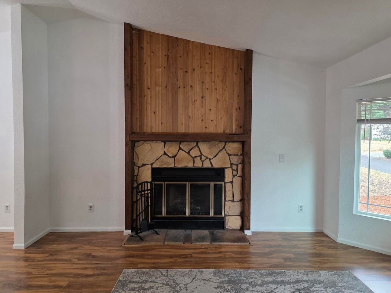 8216 Winchester Ct Nw - Photo 4 of 23