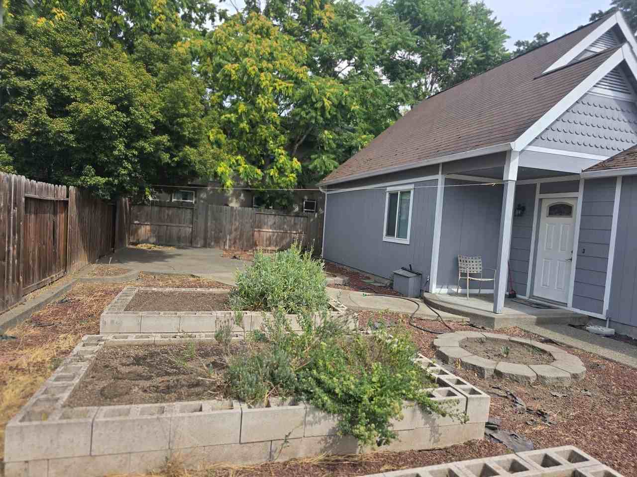 731 Sw Laurel St - Photo 2 of 14