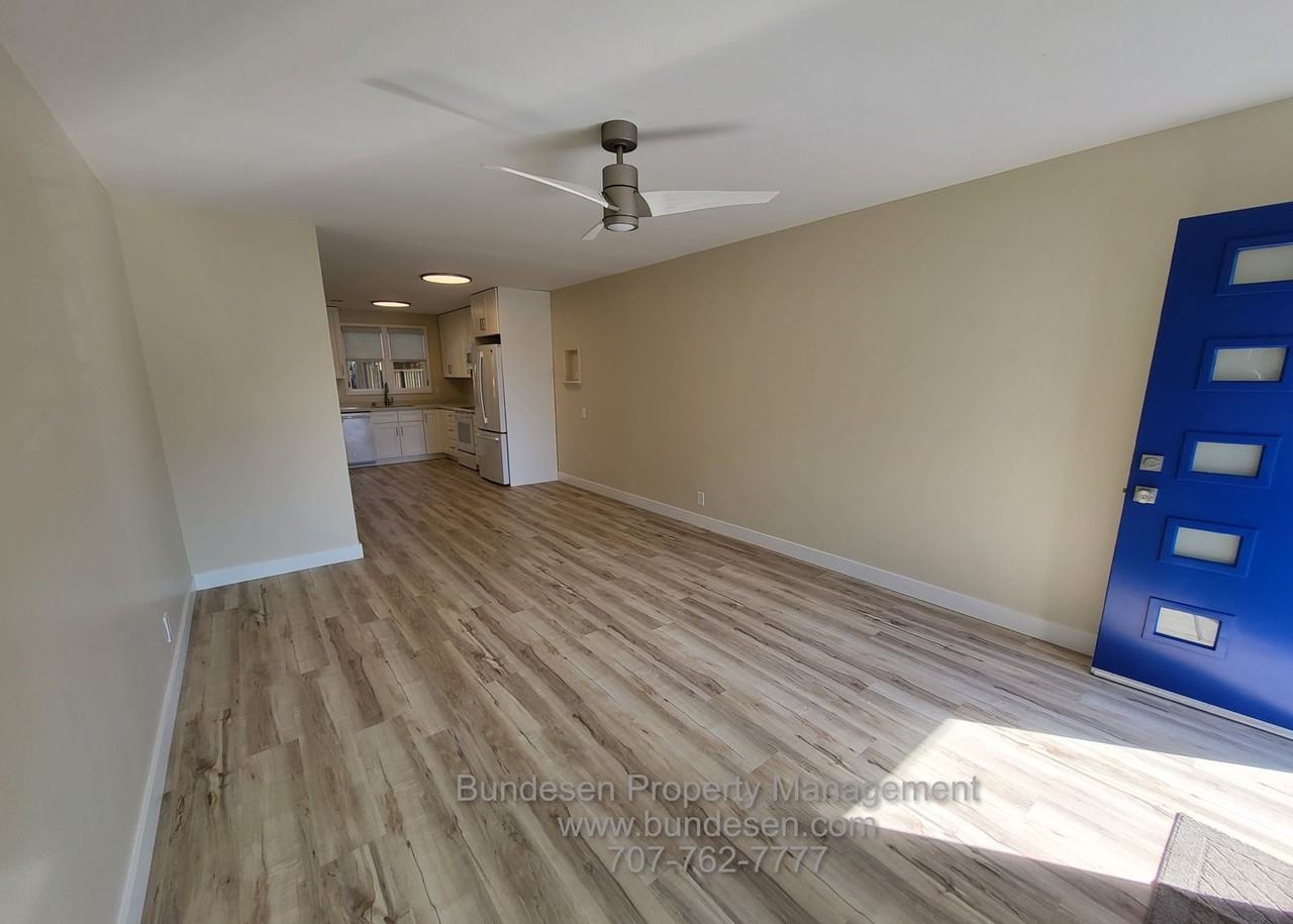 624 Prospect St - Photo 2 of 17