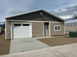 featured image of 2215 Steamboat Ln