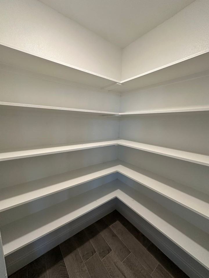 1657 Blakely Pl - Photo 2 of 40