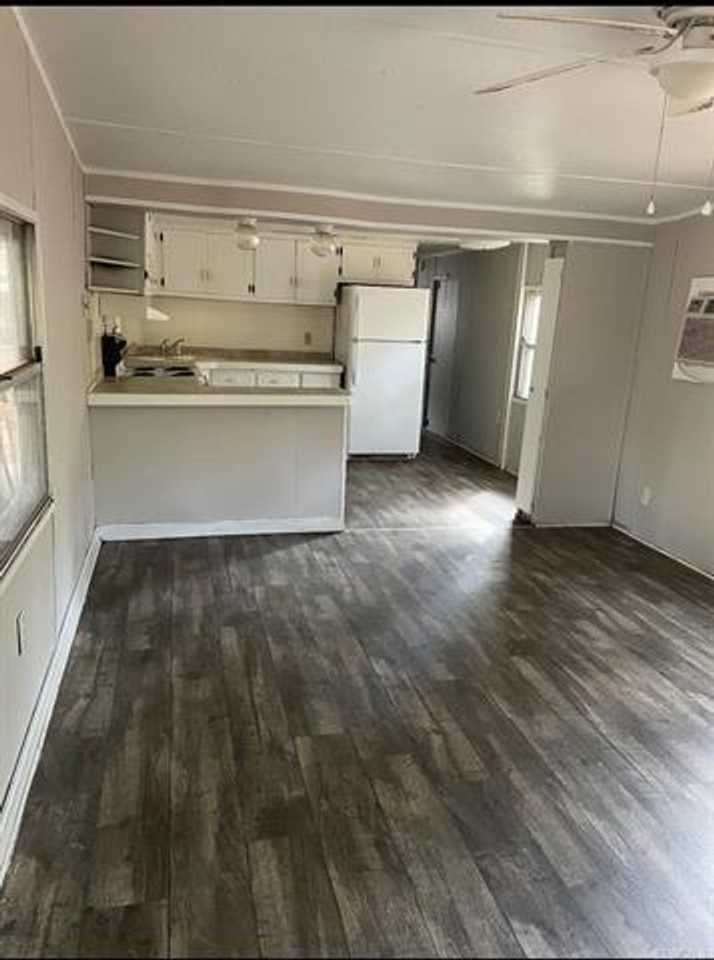 711 Dauthat St - Photo 2 of 7