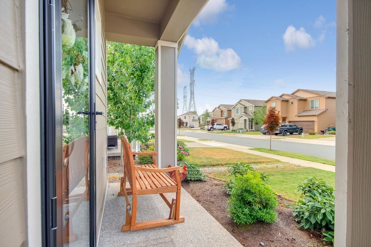 12215 315th Ave Se - Photo 3 of 22