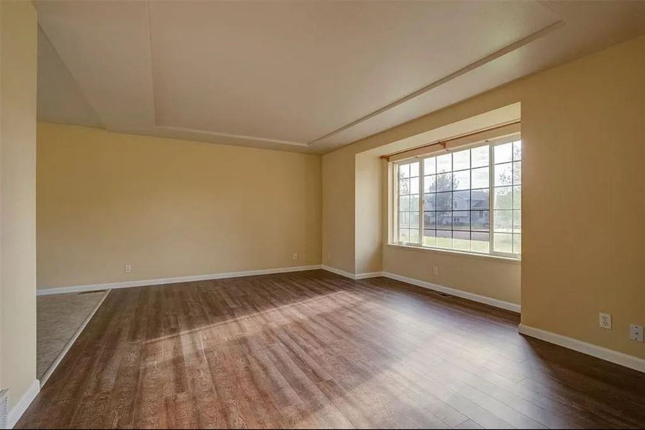 78 Shallow Brook Ln - Photo 3 of 19