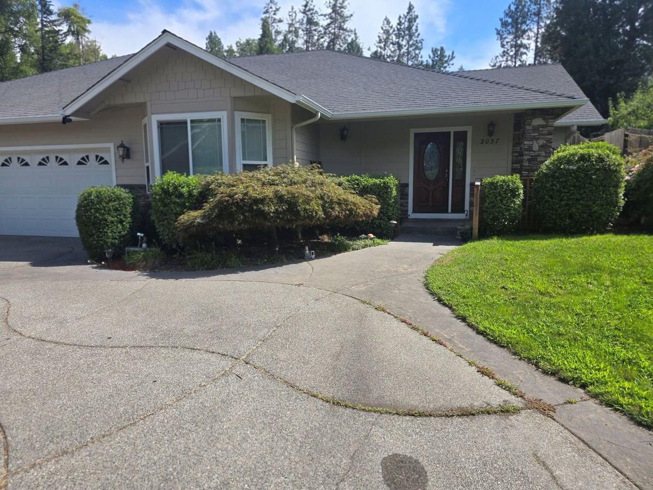 2037 Se Marlen Dr - Photo 3 of 28