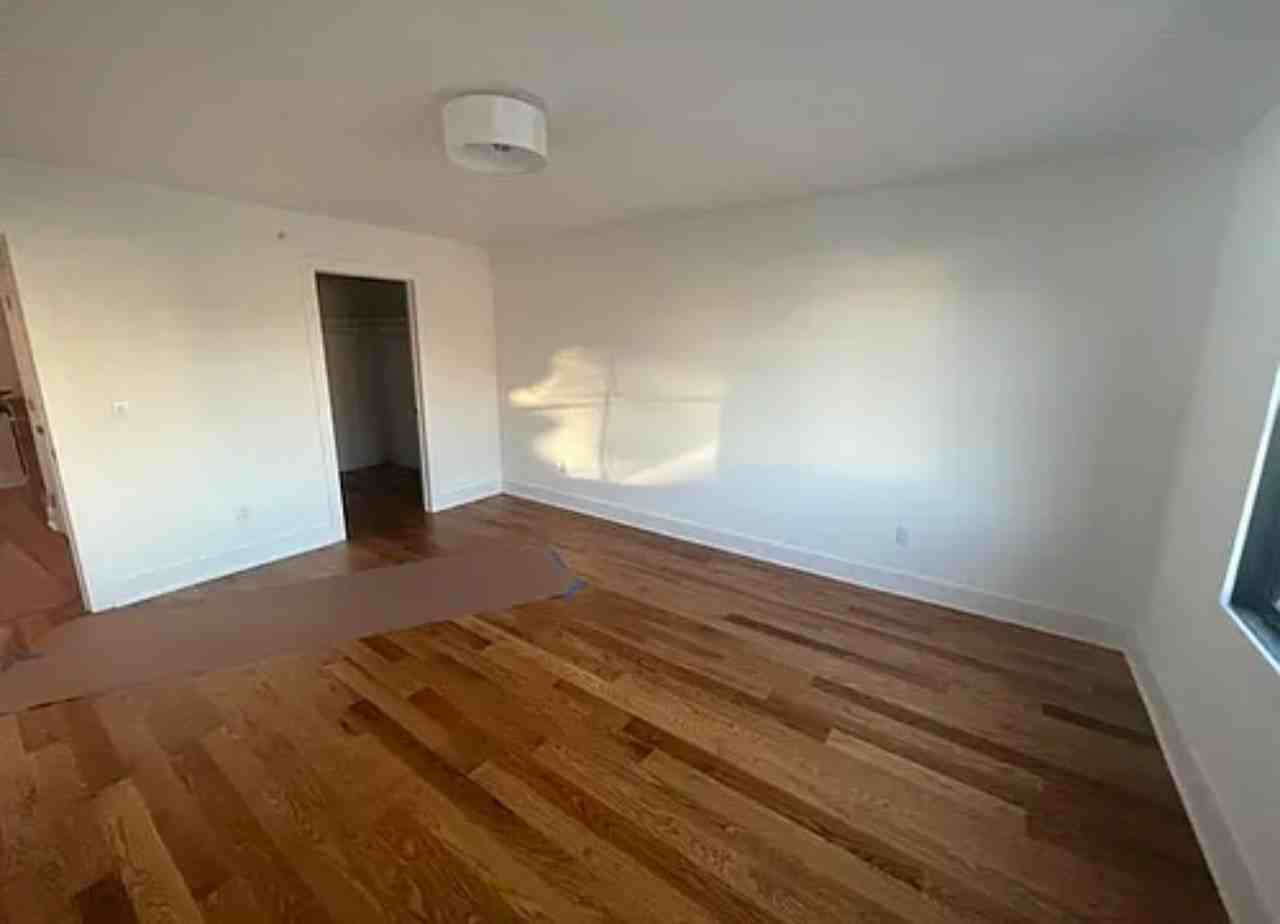 110 Crotona Ave #LEFT - Photo 3 of 20