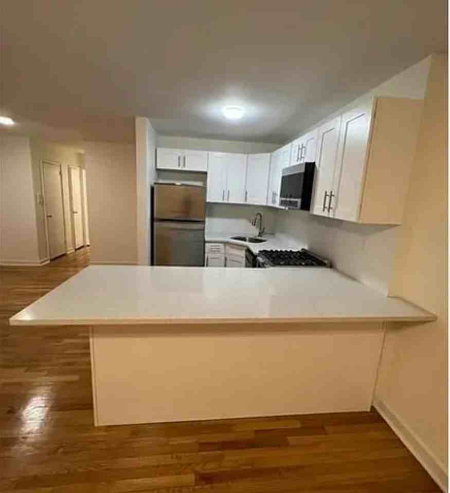 1423 Mamaroneck Ave #2 - Photo 4 of 4