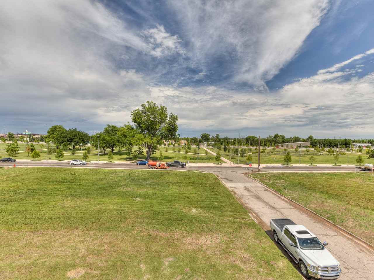 317 Sw 13th St #NA - Photo 2 of 18