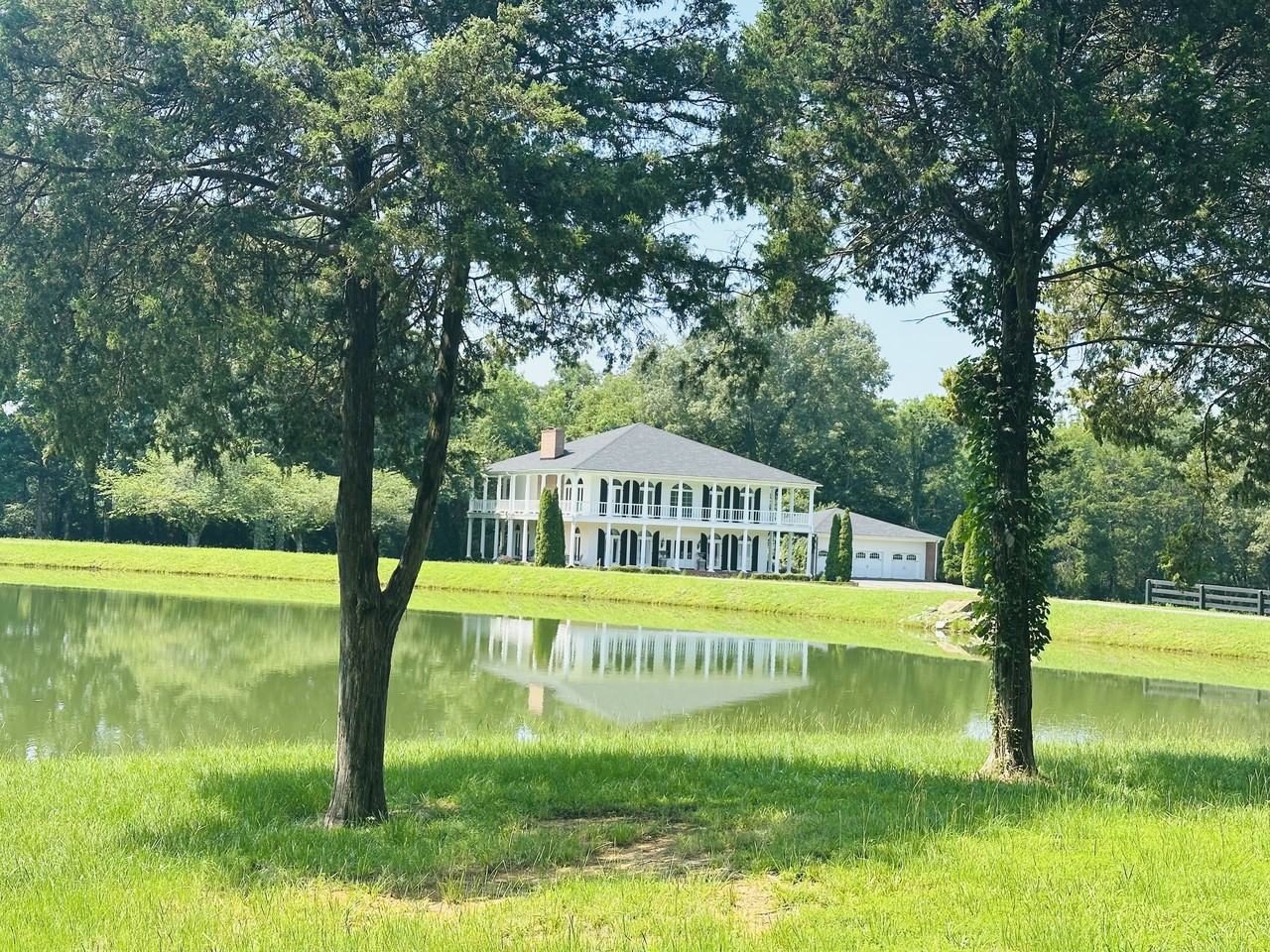 11883 E Holmes Rd #NA - Photo 2 of 19