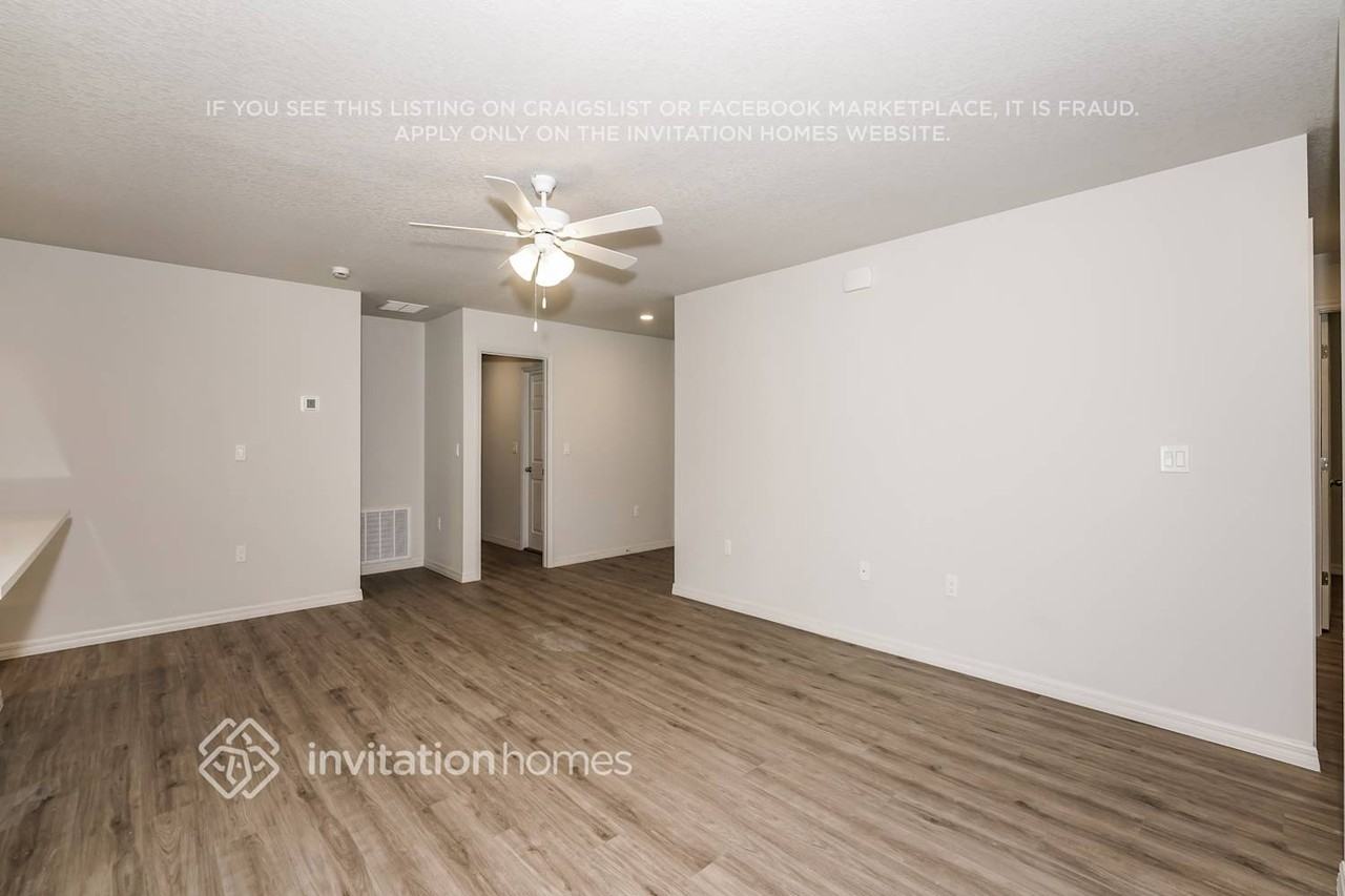 7 Pineland Ln - Photo 3 of 17