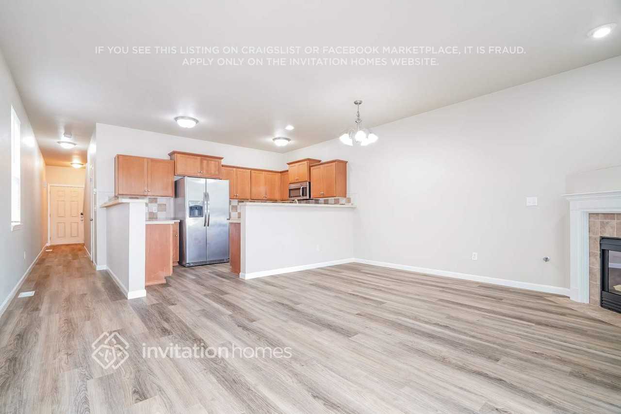 11421 184th Street Ct E - Photo 6 of 18