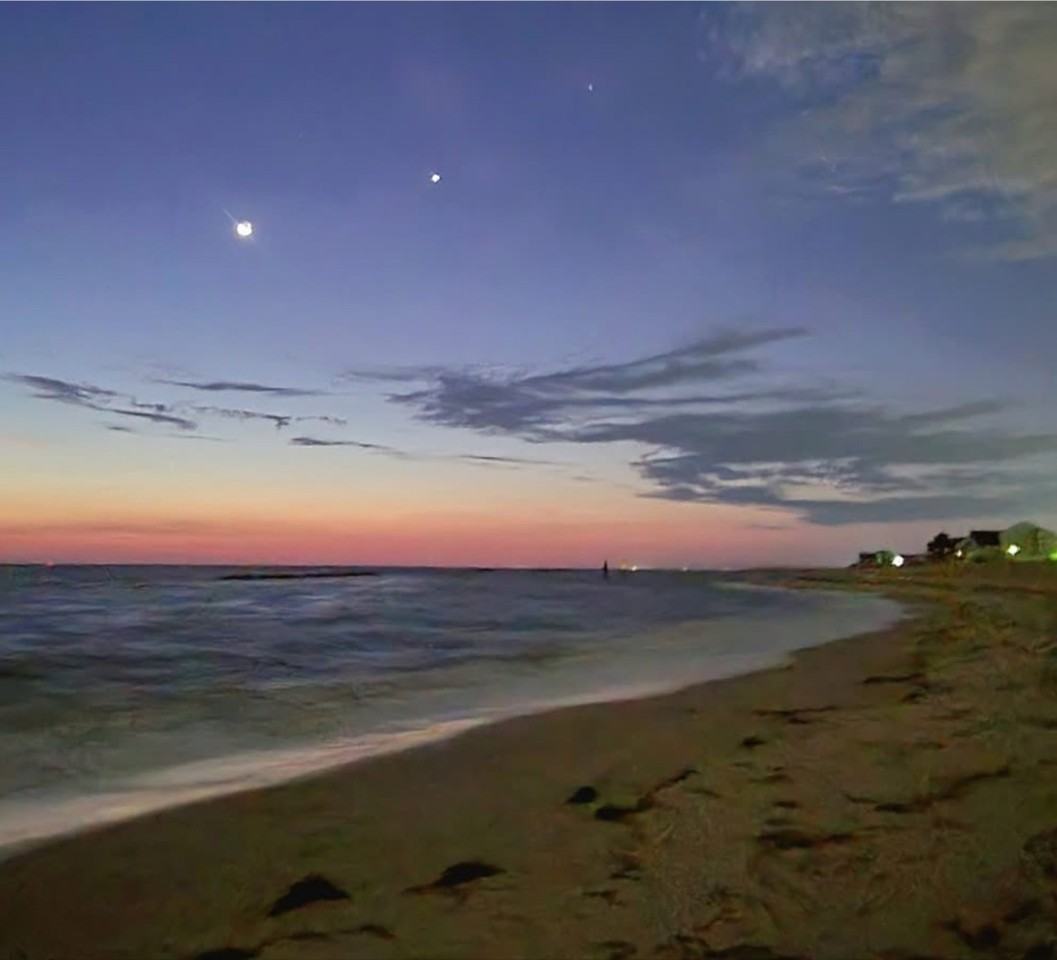 1357 East Ocean View Ave - Photo 2 of 5