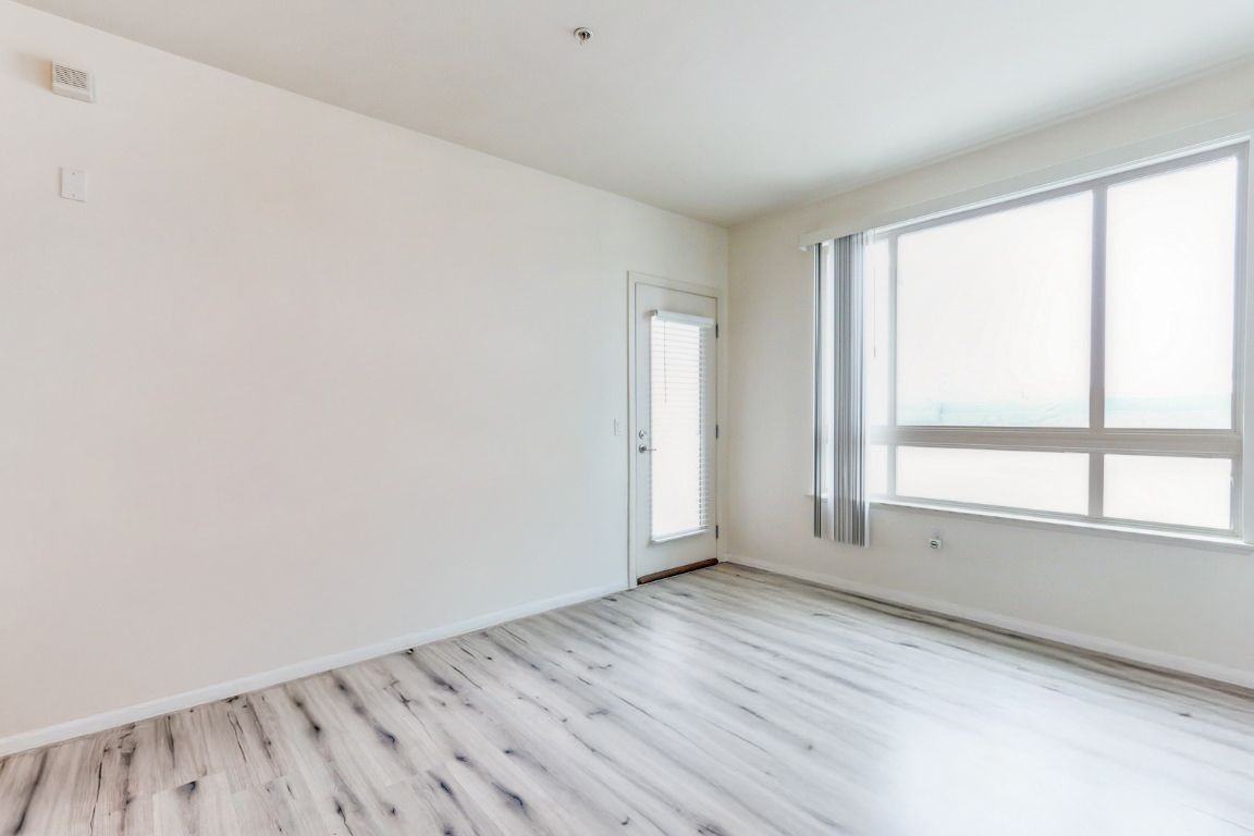 100 S Alameda St ##112 - Photo 3 of 8