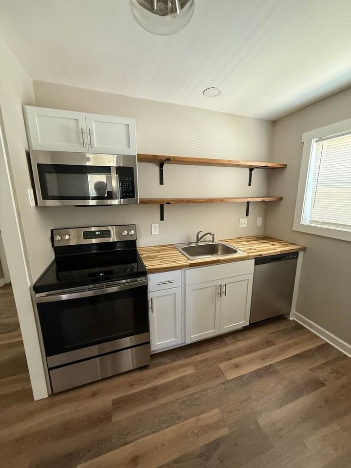 1327 Louisville Ave - Photo 2 of 6