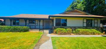 featured image of 2750 W Devonshire Ave