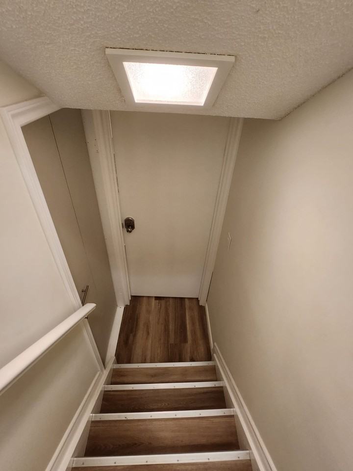 8507 34 Avenue Northwest - Photo 2 of 10