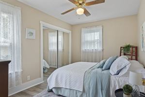 featured image of 1539 W Monroe St