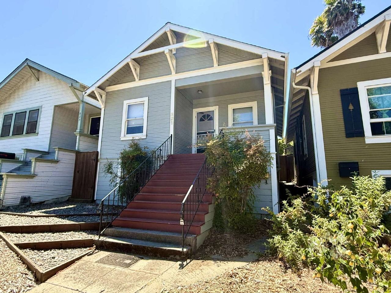 821 Virginia St - Photo 3 of 29