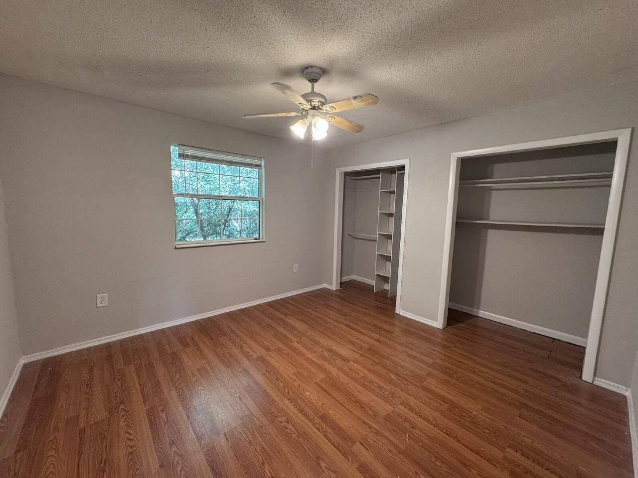 357 Se Mohawk Way - Photo 4 of 11