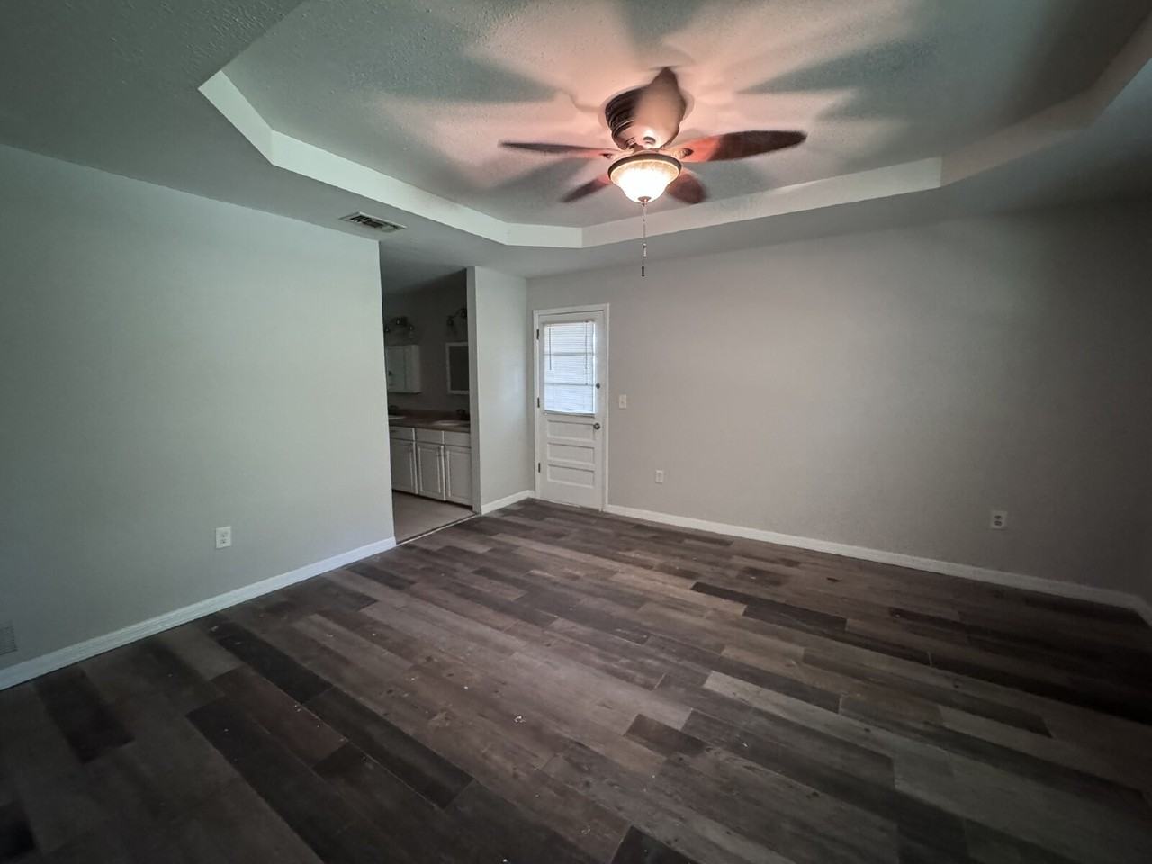 357 Se Mohawk Way - Photo 6 of 11